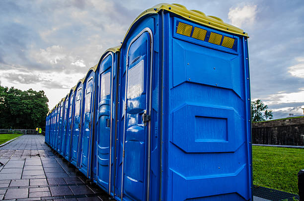 Portable Toilet Options We Offer in Tower Lakes, IL
